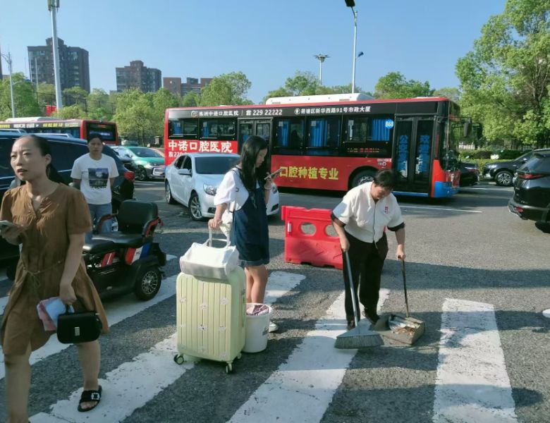 12a90be7d1e2cdeb61f4207a4dc642c6-sz_731009.jpg 12a90be7d1e2cdeb61f4207a4dc642c6-sz_731009.jpg