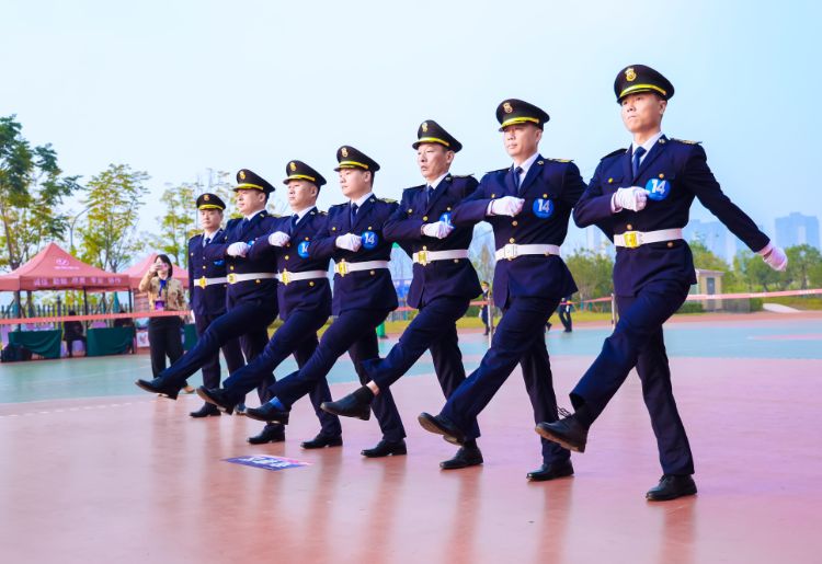 e26414bbcb8647d54226218708d8bb1f-sz_2331457 (1) (1).jpg